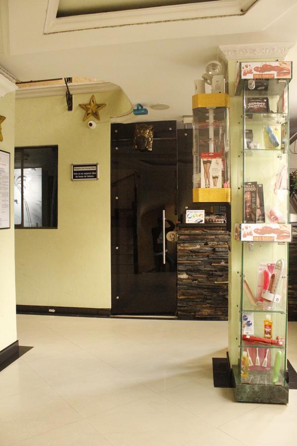Motel Piramides De Cristal Bogotá Zewnętrze zdjęcie