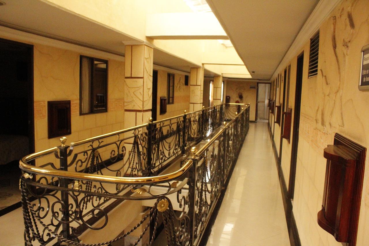 Motel Piramides De Cristal Bogotá Zewnętrze zdjęcie