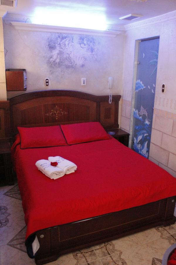 Motel Piramides De Cristal Bogotá Zewnętrze zdjęcie