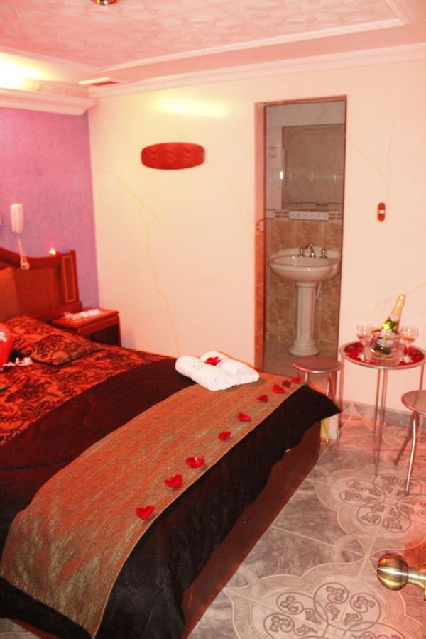Motel Piramides De Cristal Bogotá Zewnętrze zdjęcie