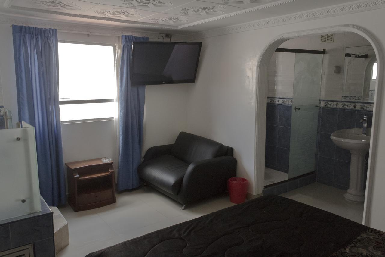 Motel Piramides De Cristal Bogotá Zewnętrze zdjęcie